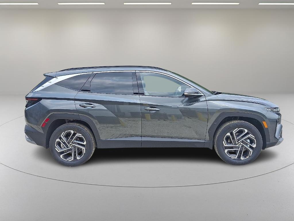 new 2025 Hyundai TUCSON Hybrid car, priced at $41,522