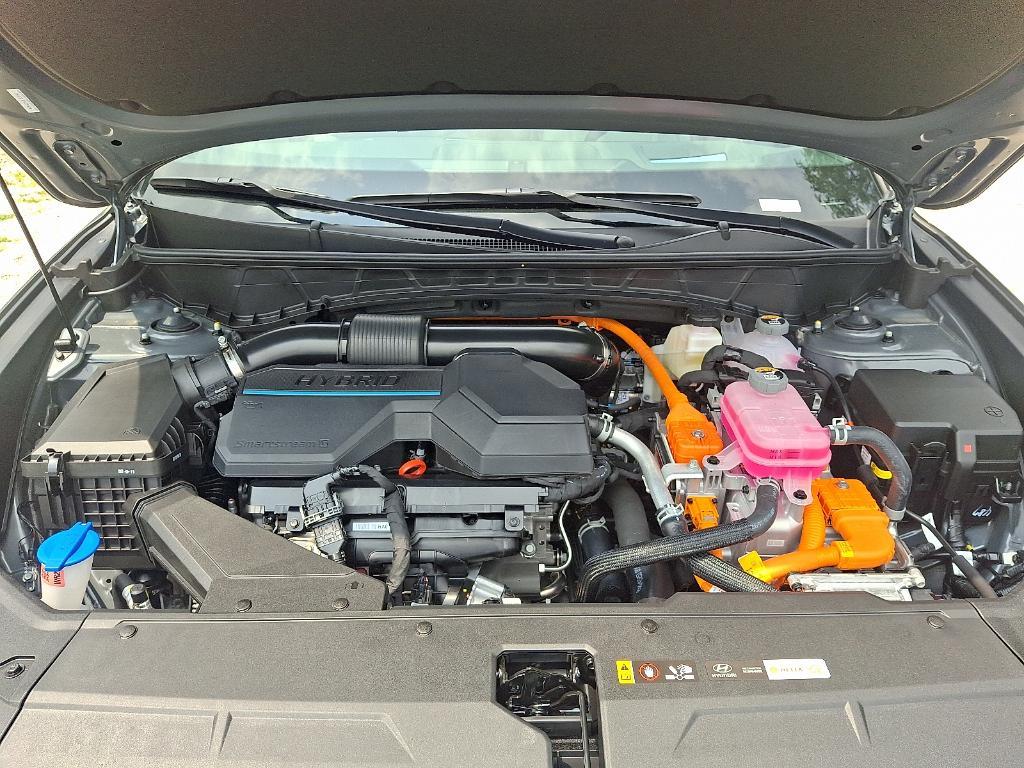 new 2025 Hyundai TUCSON Hybrid car, priced at $41,522