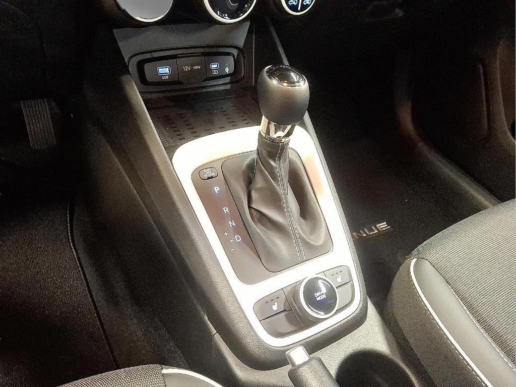 new 2025 Hyundai Venue car, priced at $24,016