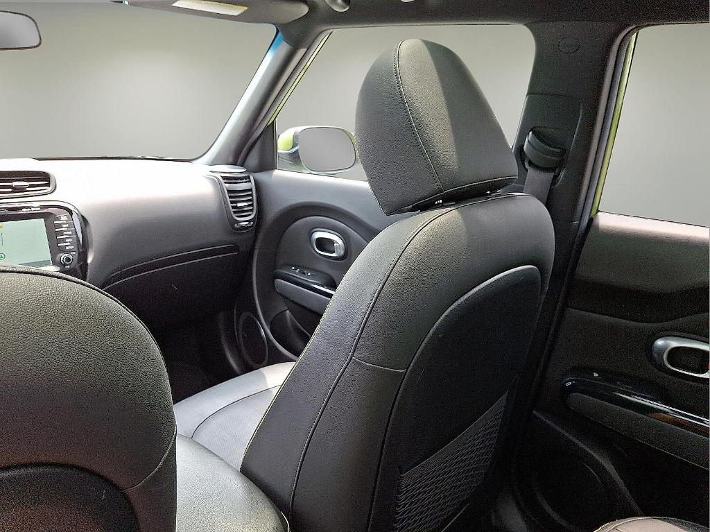 used 2015 Kia Soul car, priced at $10,290