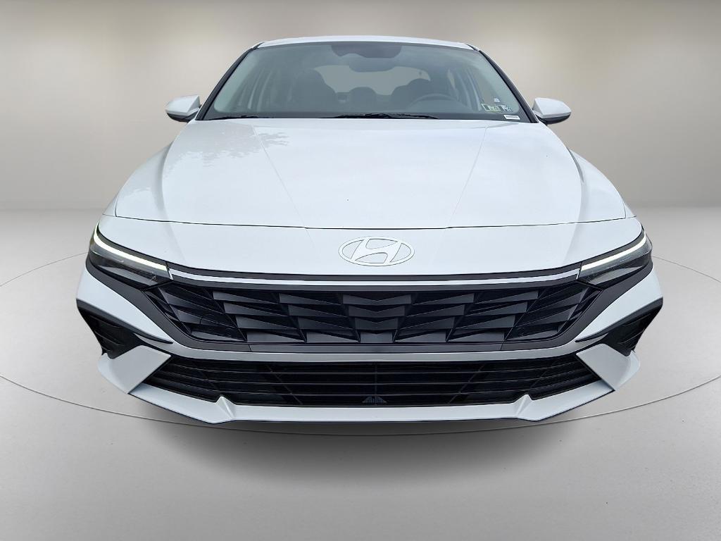new 2025 Hyundai Elantra car, priced at $23,379