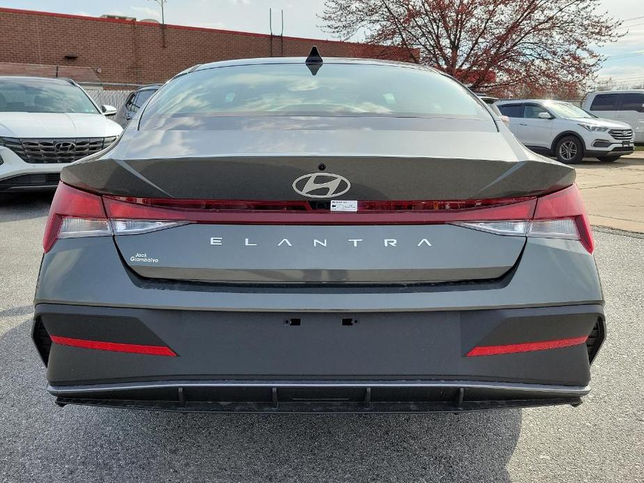 new 2024 Hyundai Elantra car, priced at $23,181