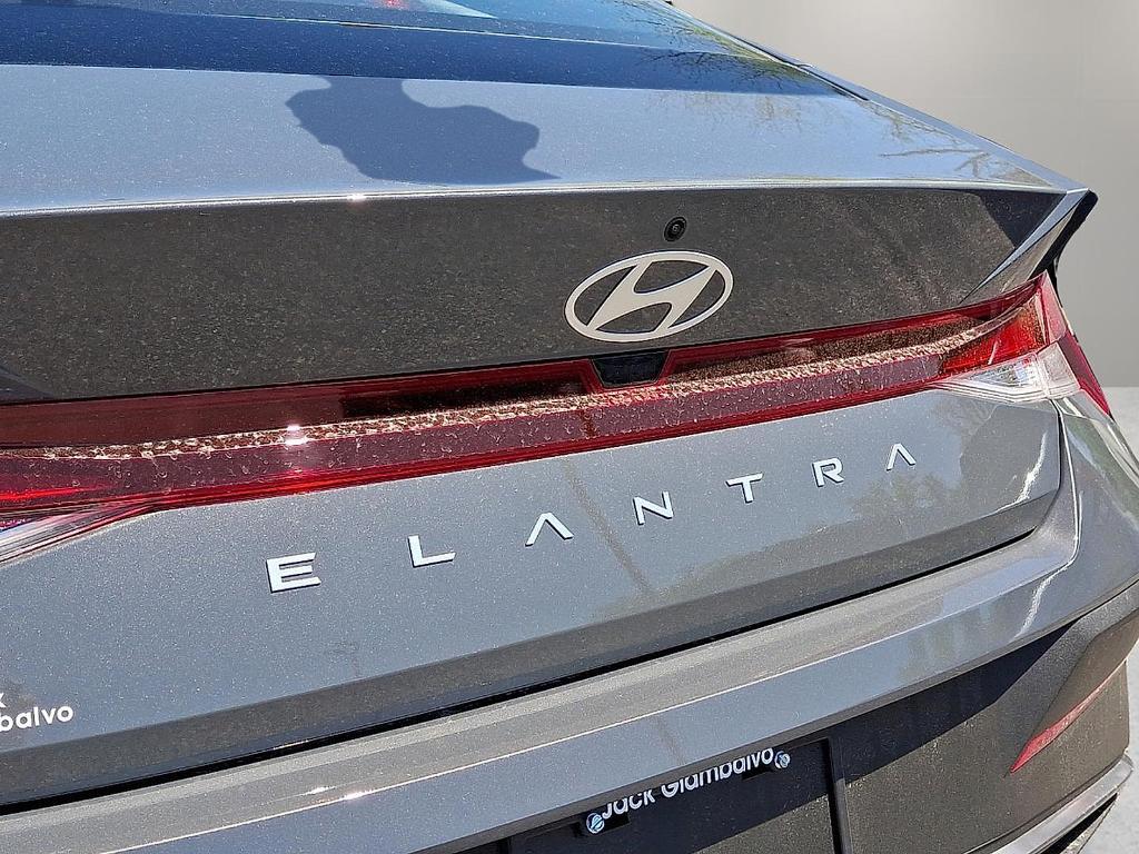 new 2025 Hyundai Elantra car, priced at $22,281