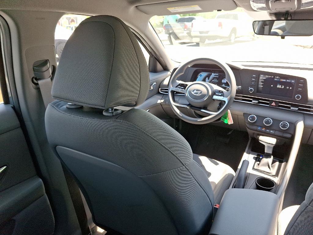 new 2025 Hyundai Elantra car, priced at $22,781