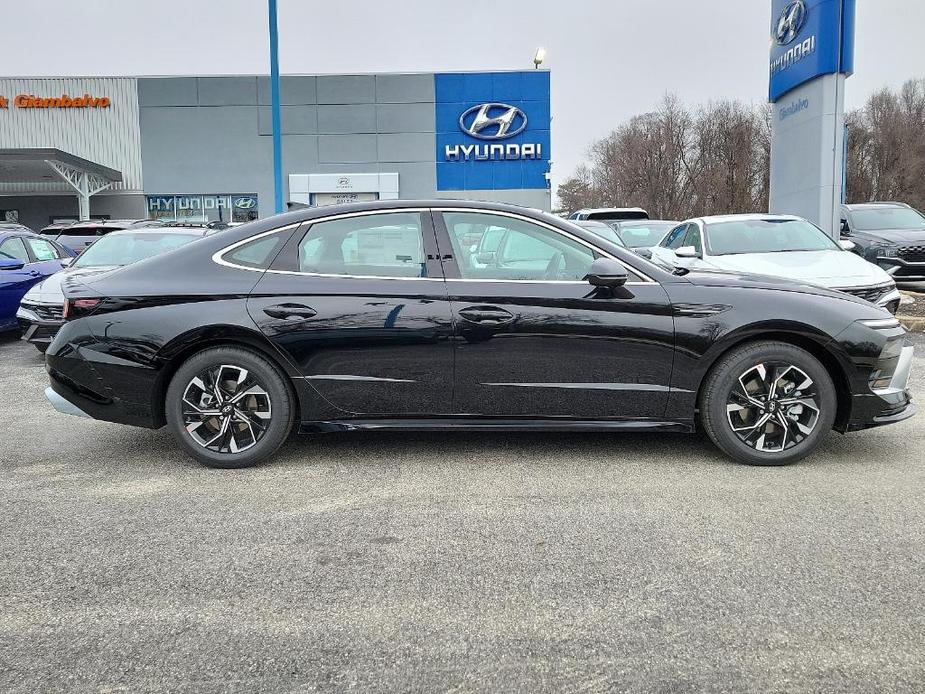 new 2024 Hyundai Sonata car, priced at $28,200