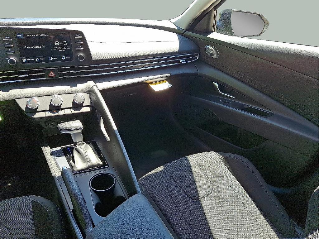 new 2025 Hyundai Elantra car, priced at $22,281