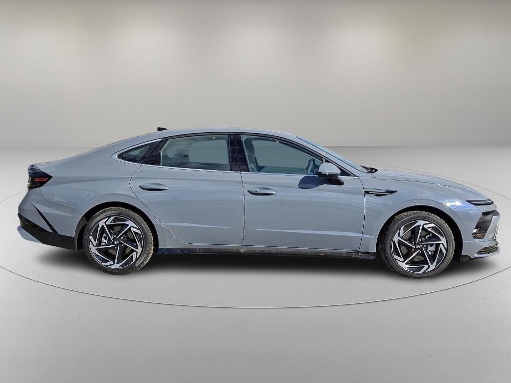 new 2026 Hyundai Sonata car, priced at $28,802