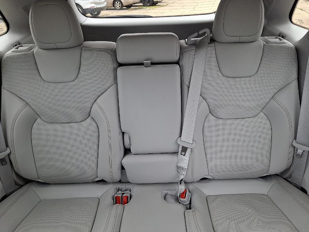 used 2020 Jeep Cherokee car, priced at $22,990