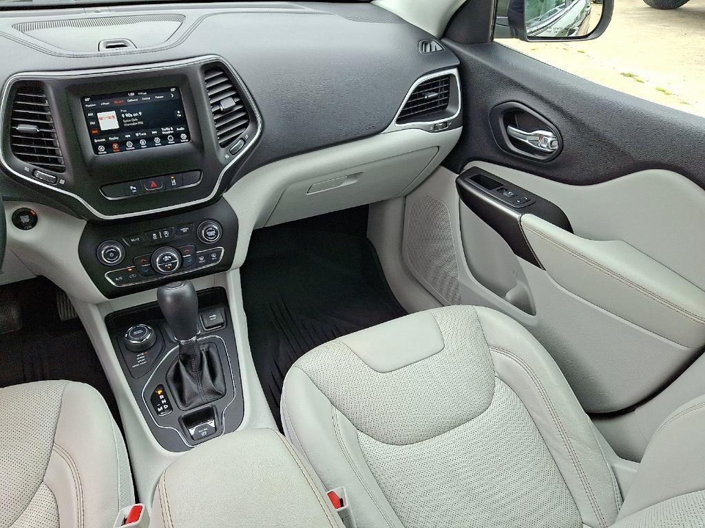 used 2020 Jeep Cherokee car, priced at $22,990