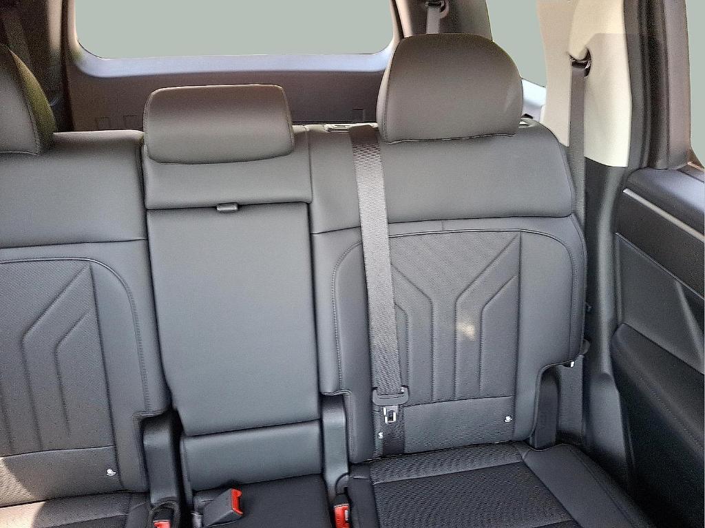 new 2025 Hyundai Santa Fe car, priced at $39,908