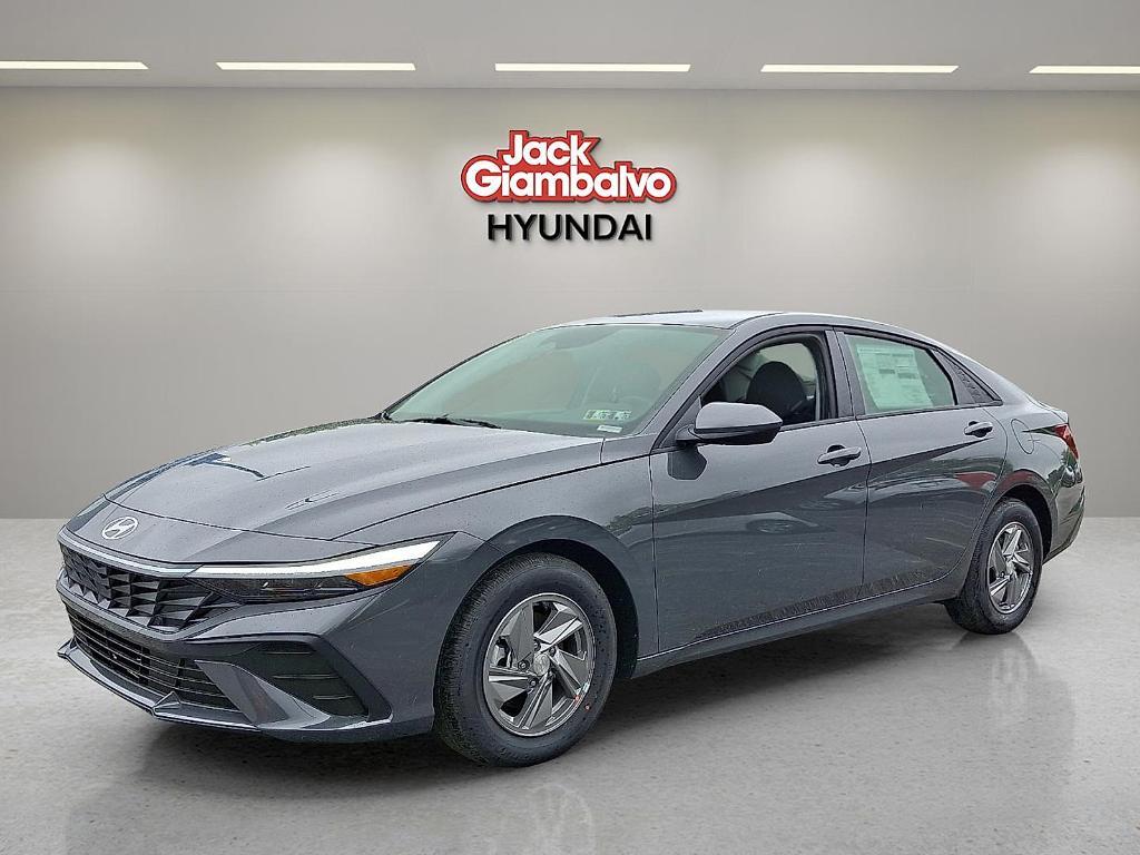 new 2025 Hyundai Elantra car, priced at $22,284