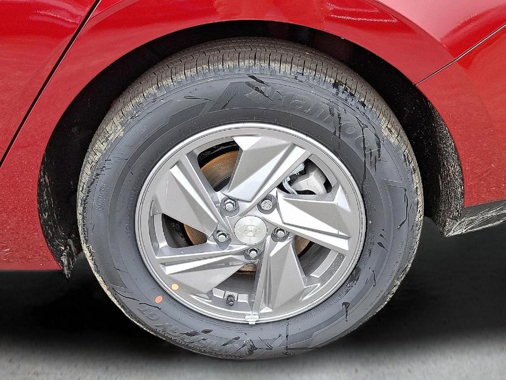 new 2025 Hyundai Elantra car, priced at $22,784