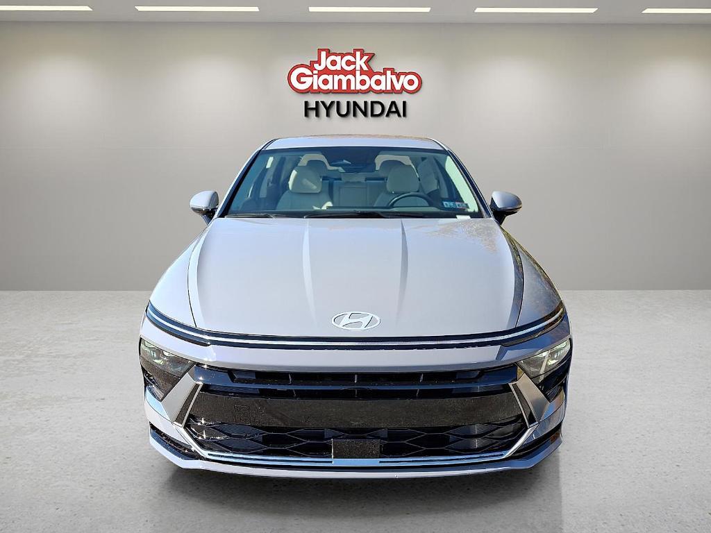 new 2025 Hyundai Sonata Hybrid car, priced at $31,940