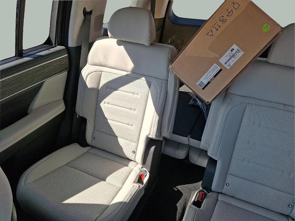 new 2025 Hyundai SANTA FE HEV car, priced at $49,367