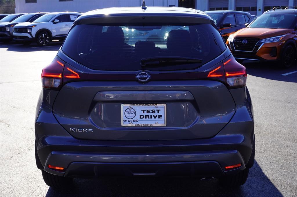 new 2025 Nissan Kicks Play car, priced at $22,650