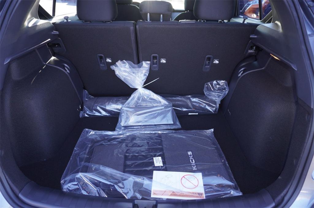 new 2025 Nissan Kicks Play car, priced at $22,650