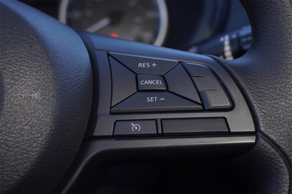 new 2025 Nissan Kicks Play car, priced at $22,650