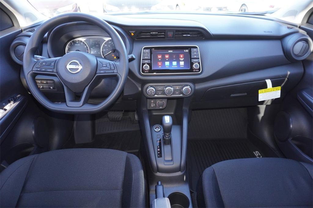 new 2025 Nissan Kicks Play car, priced at $22,650