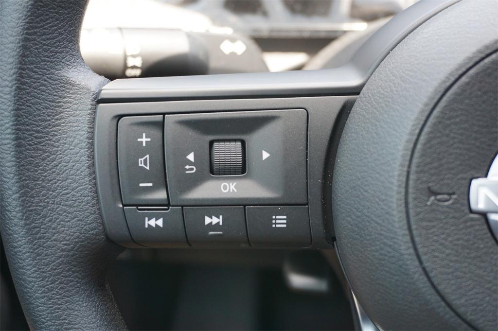 new 2025 Nissan Kicks car, priced at $24,905
