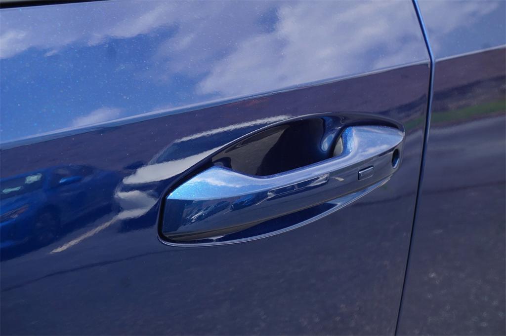 new 2025 Nissan Kicks car, priced at $26,856