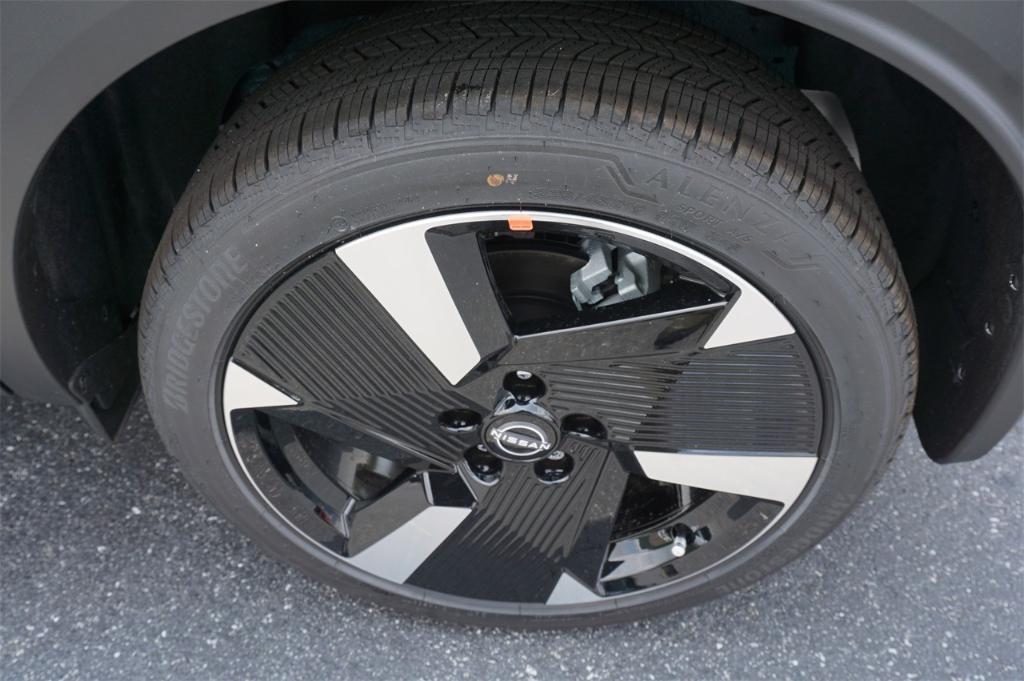 new 2025 Nissan Kicks car, priced at $26,856