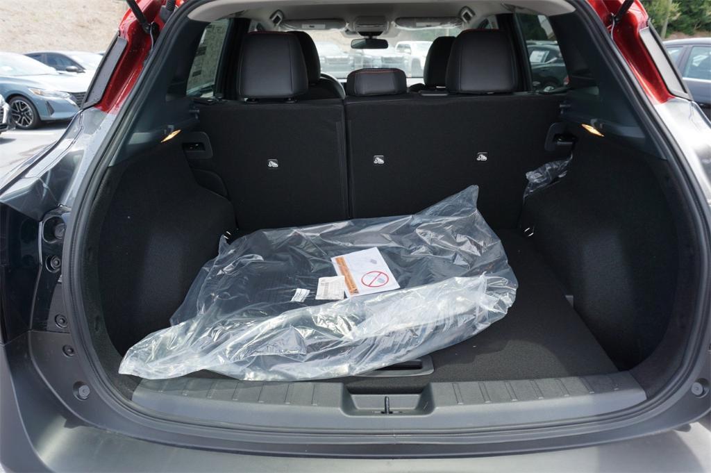 new 2025 Nissan Kicks car, priced at $27,600