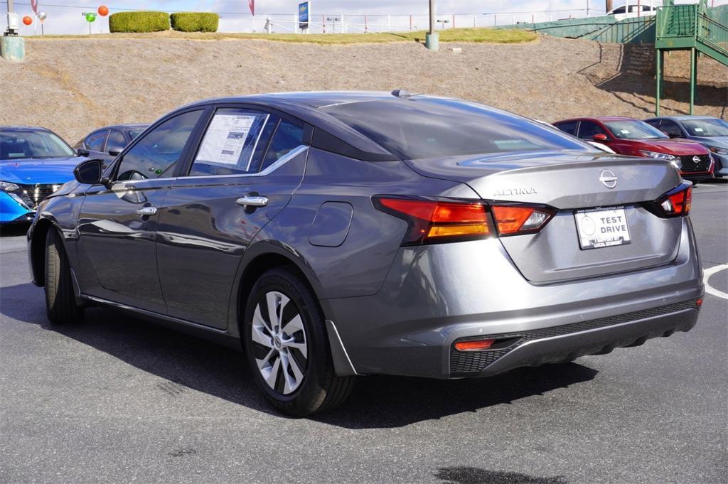 new 2025 Nissan Altima car, priced at $25,944
