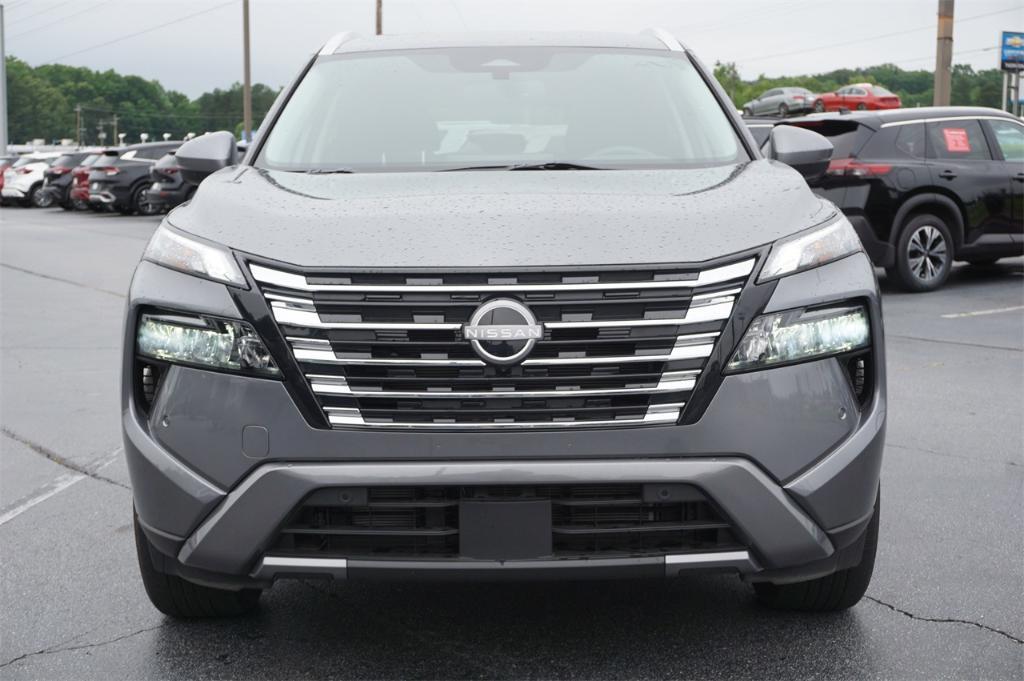 used 2024 Nissan Rogue car, priced at $30,999