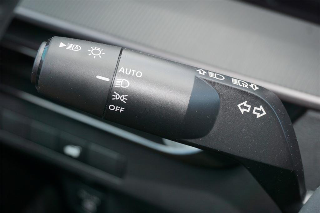new 2025 Nissan Murano car, priced at $40,225