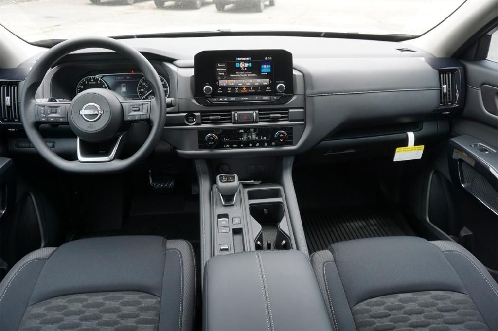 new 2025 Nissan Pathfinder car, priced at $35,128