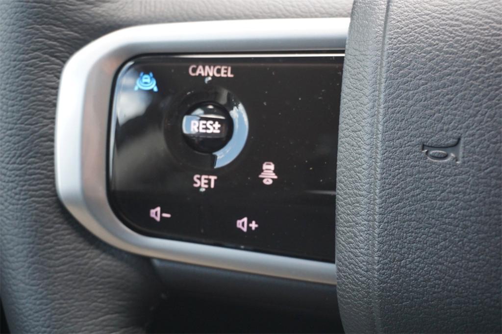new 2025 Nissan Armada car, priced at $58,432