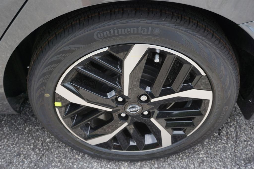new 2025 Nissan Versa car, priced at $21,931