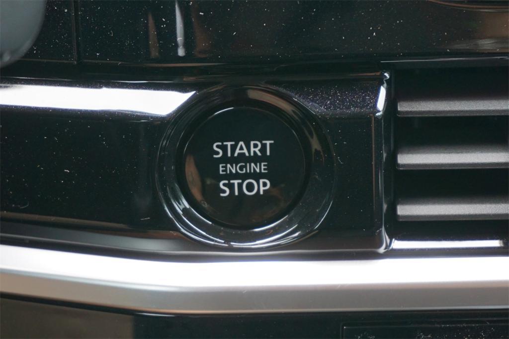 new 2025 Nissan Pathfinder car, priced at $38,209