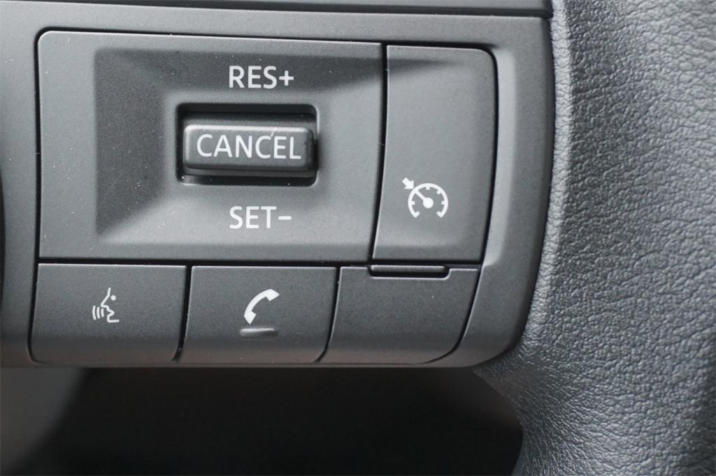 new 2025 Nissan Pathfinder car, priced at $34,935