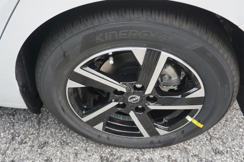 new 2025 Nissan Sentra car, priced at $22,656