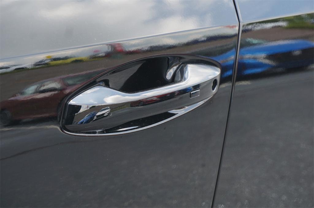 new 2025 Nissan Kicks car, priced at $26,558