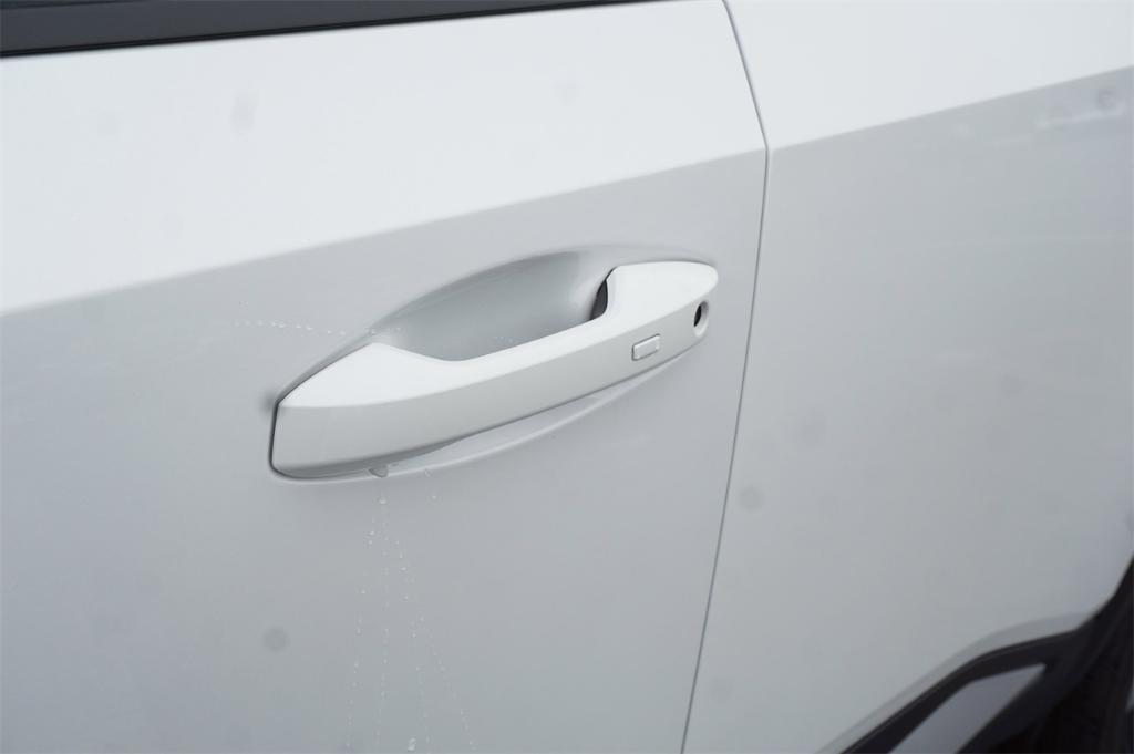 new 2025 Nissan Kicks car, priced at $27,700