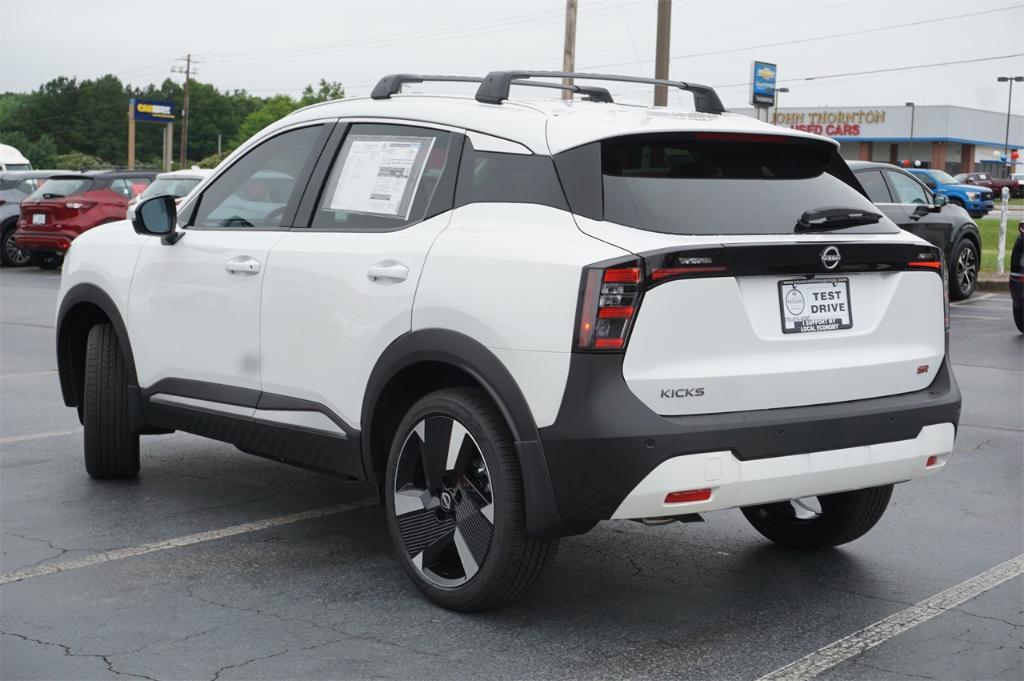 new 2025 Nissan Kicks car, priced at $27,700