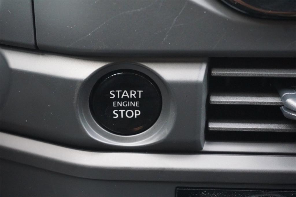 new 2025 Nissan Pathfinder car, priced at $35,077