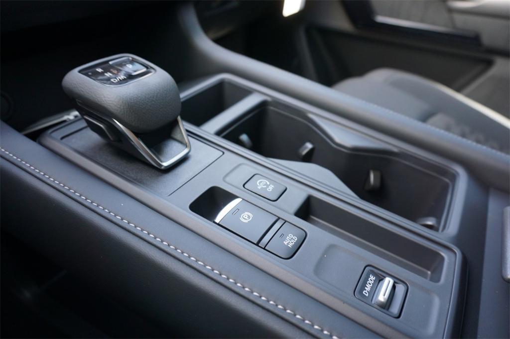 new 2025 Nissan Pathfinder car, priced at $34,935