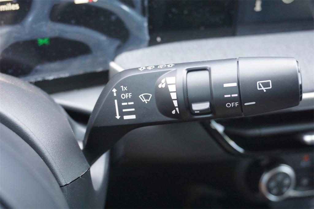 new 2025 Nissan Kicks car, priced at $24,510