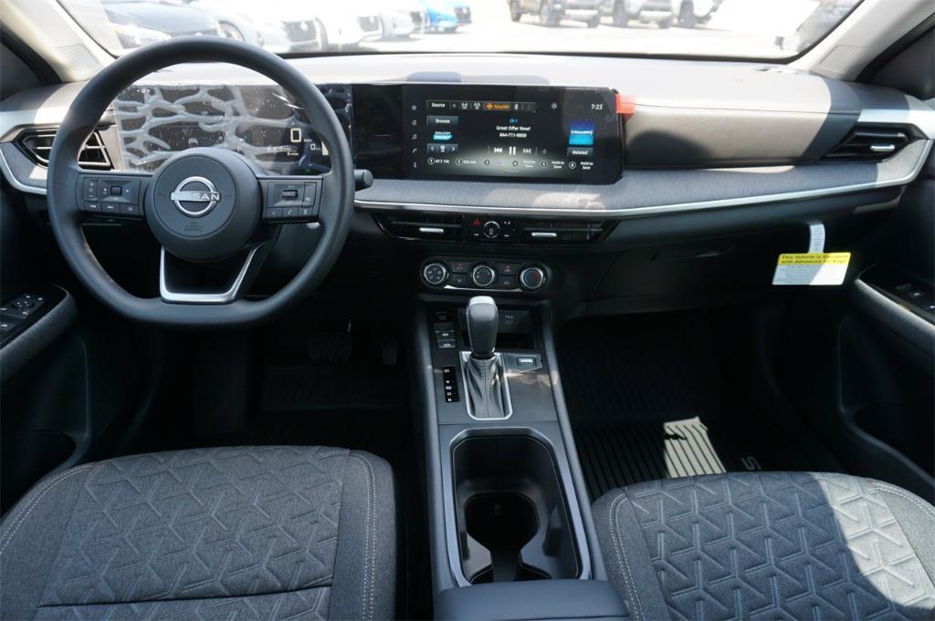 new 2025 Nissan Kicks car, priced at $24,510