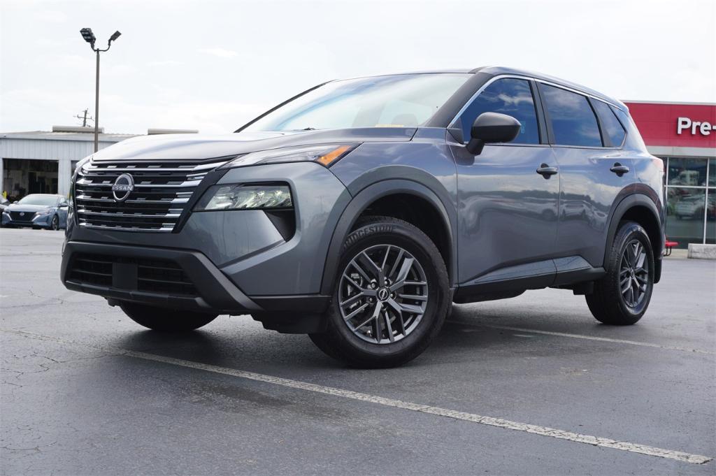 used 2025 Nissan Rogue car, priced at $26,919