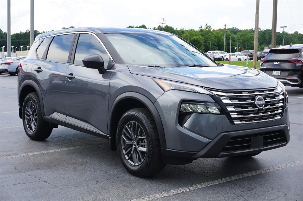 used 2025 Nissan Rogue car, priced at $26,919