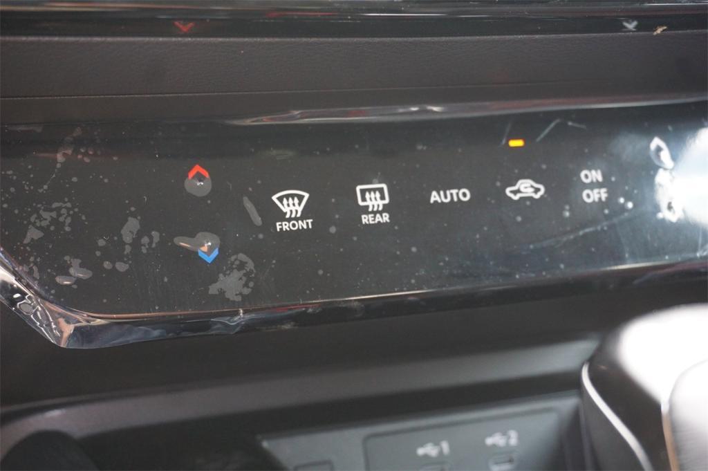 new 2025 Nissan Kicks car, priced at $27,552