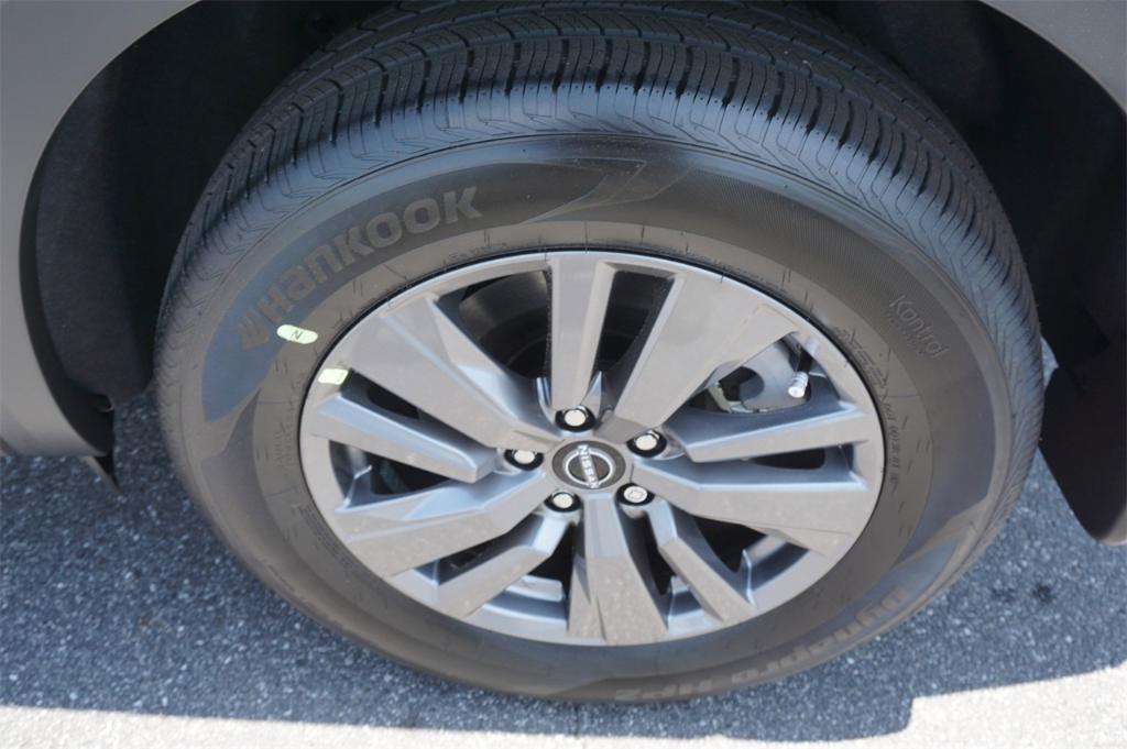 new 2025 Nissan Pathfinder car, priced at $35,014