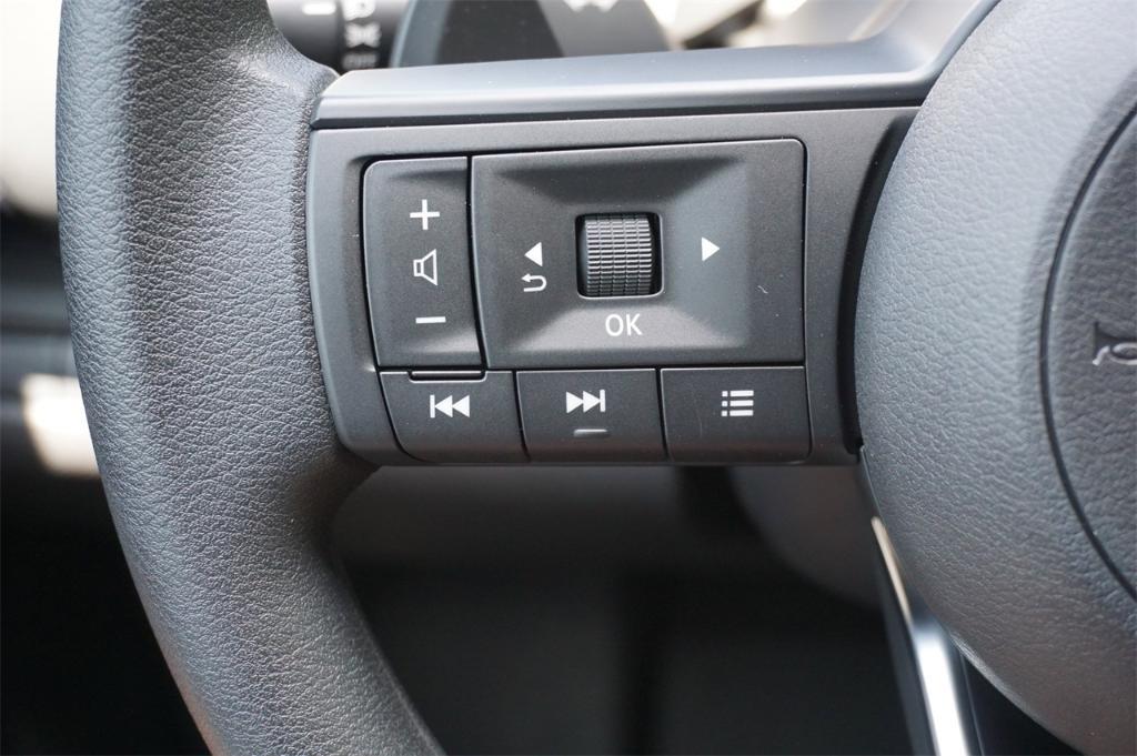 new 2025 Nissan Pathfinder car, priced at $34,935