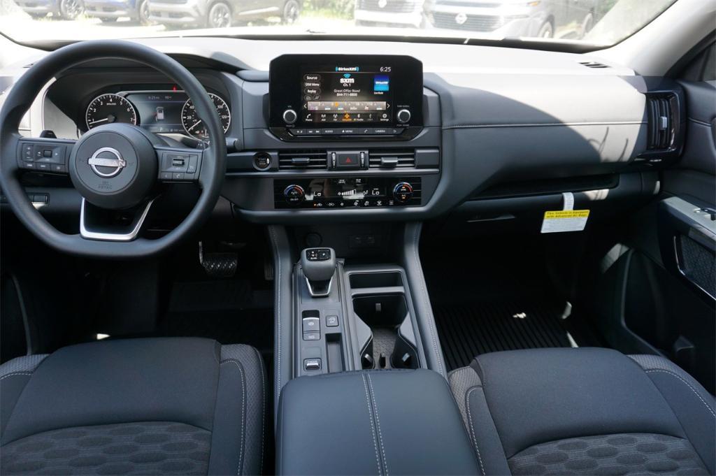 new 2025 Nissan Pathfinder car, priced at $34,935