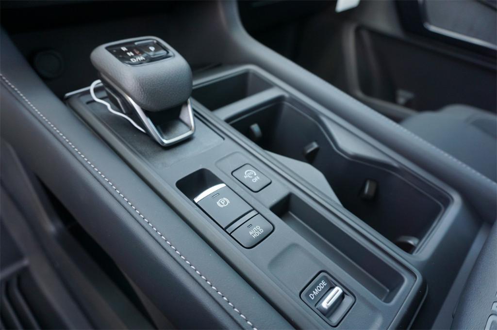 new 2025 Nissan Pathfinder car, priced at $35,051