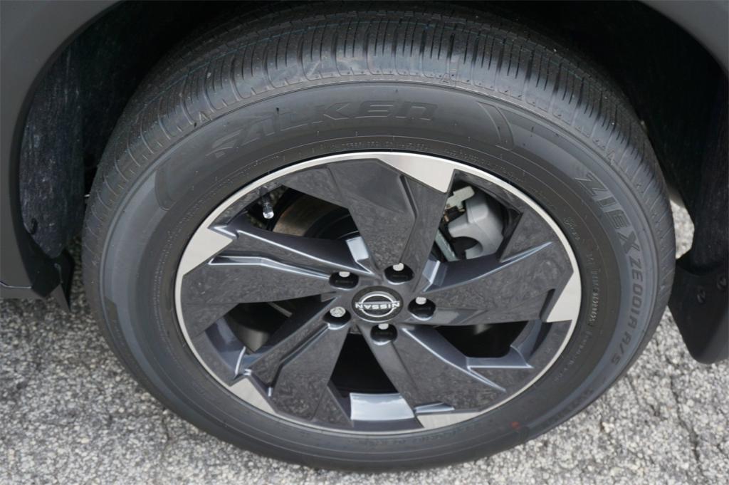 new 2025 Nissan Rogue car, priced at $32,286